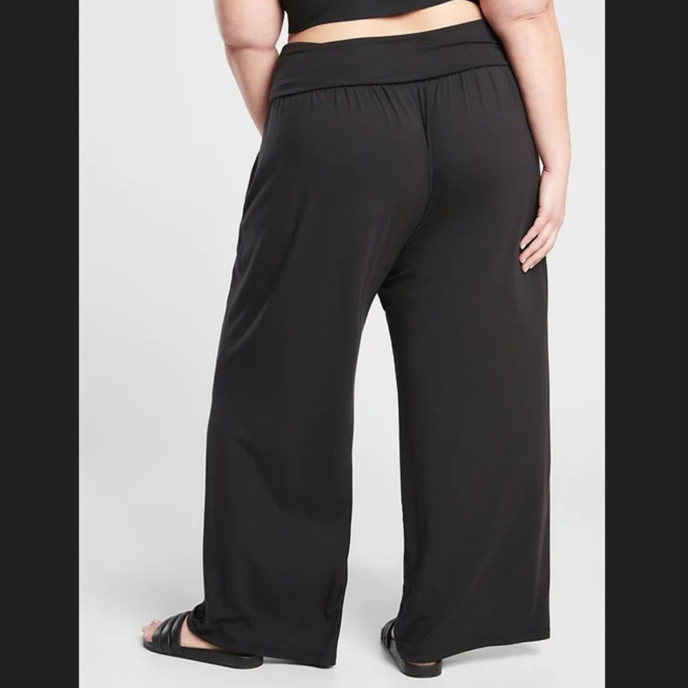 ATHLETA BLACK WIDE LEG STUDIO PANT - Picture 7 of 7